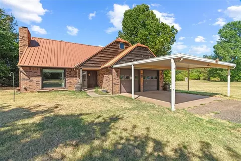1521 E Forster Ln, Mustang, OK 73064