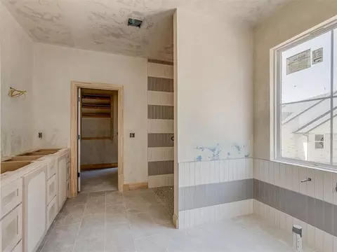 Bath - 8020 Longbow, Arcadia, OK 73007 photo 1 of 5