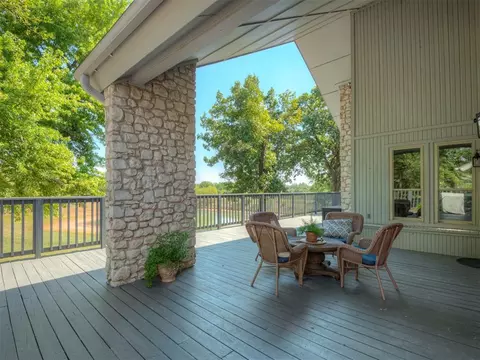 Exterior - 16881 E Imhoff Rd, Norman, OK 73026 photo 6 of 9