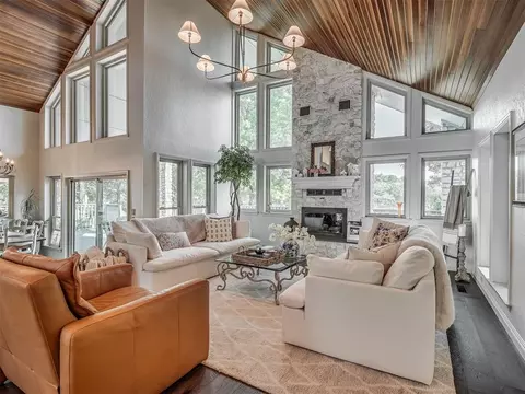 Living - 16881 E Imhoff Rd, Norman, OK 73026 photo 2 of 3