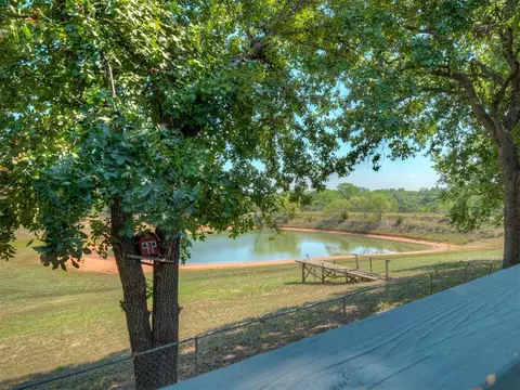View/Area - 16881 E Imhoff Rd, Norman, OK 73026 photo 2 of 11