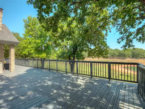 Exterior - 16881 E Imhoff Rd, Norman, OK 73026 photo 3 of 9