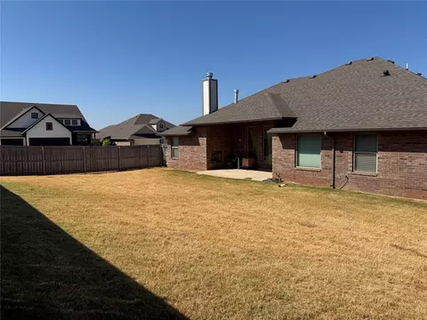 Exterior - 3500 Grady Ln, Moore, OK 73160 photo 5 of 5
