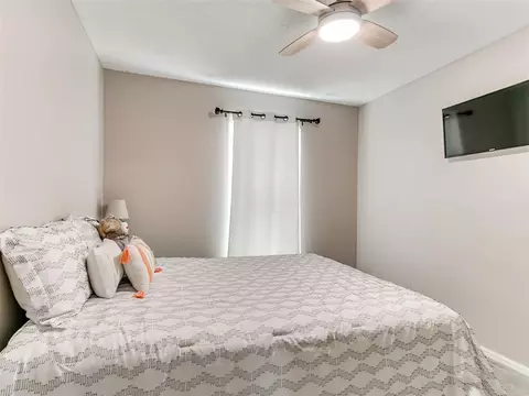 Bedroom - 603 E 27th St, Edmond, OK 73013 photo 4 of 4