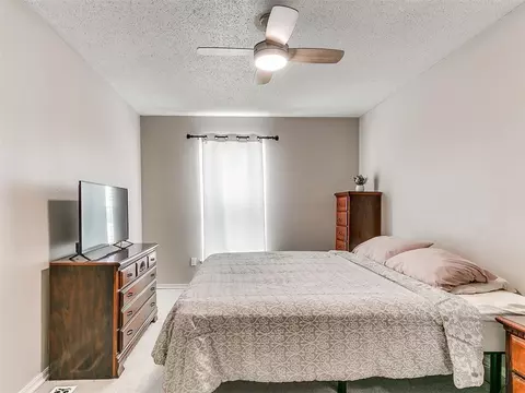 Bedroom - 603 E 27th St, Edmond, OK 73013 photo 3 of 4