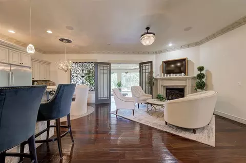 Living - 3023 E 44th St, Edmond, OK 73013 photo 1 of 5