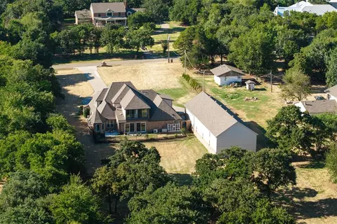 View/Area - 3023 E 44th St, Edmond, OK 73013 photo 2 of 2