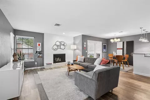 4400 Hemingway Dr #274, Oklahoma City, OK 73118