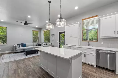 Kitchen - 335131 E 1048 Rd, Mcloud, OK 74851 photo 4 of 4