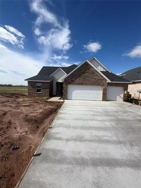 16113 Navarra Way, Oklahoma City, OK 73170