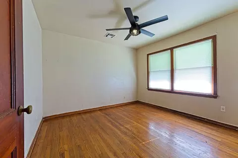 Bedroom - 903 Eufaula St, Norman, OK 73071 photo 1 of 6
