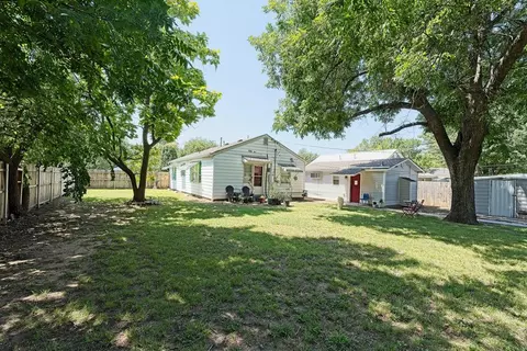Exterior - 903 Eufaula St, Norman, OK 73071 photo 6 of 8