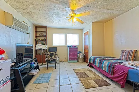 Bedroom - 903 Eufaula St, Norman, OK 73071 photo 5 of 6