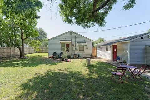 Exterior - 903 Eufaula St, Norman, OK 73071 photo 4 of 8