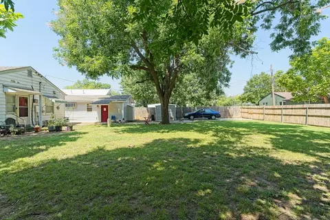 Exterior - 903 Eufaula St, Norman, OK 73071 photo 7 of 8