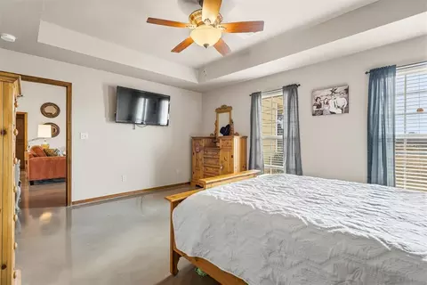 Bedroom - 5048 Fairview Rd, Davis, OK 73030 photo 2 of 7