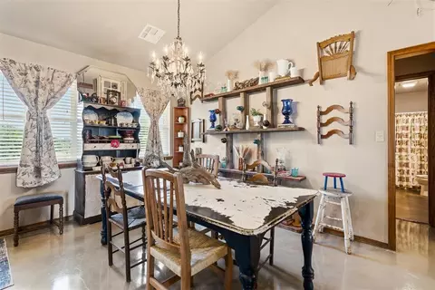 Dining - 5048 Fairview Rd, Davis, OK 73030 photo 3 of 4