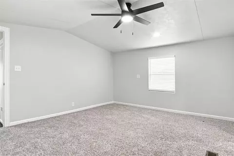 Bedroom - 333144 E 1066 Rd, Mcloud, OK 74851 photo 5 of 6