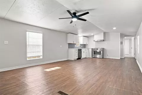 Living - 333144 E 1066 Rd, Mcloud, OK 74851 photo 5 of 7