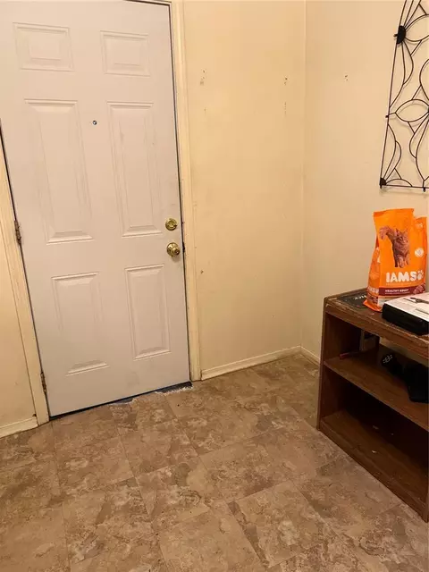 Entry Way - 148 Reed Ave, Norman, OK 73071 photo 1 of 1