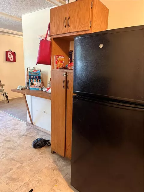 Kitchen - 148 Reed Ave, Norman, OK 73071 photo 3 of 4
