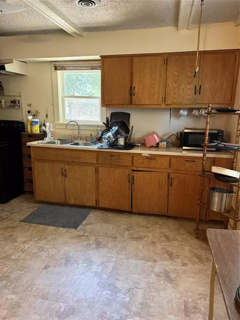 Kitchen - 148 Reed Ave, Norman, OK 73071 photo 1 of 4