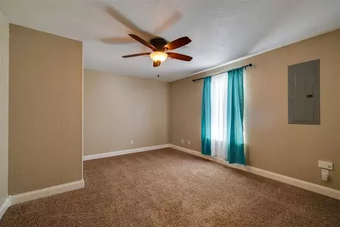 Bedroom - 216 SW 4th St, Checotah, OK 74426 photo 4 of 5