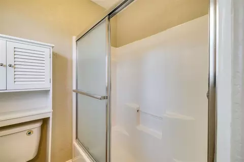 Bath - 216 SW 4th St, Checotah, OK 74426 photo 8 of 8