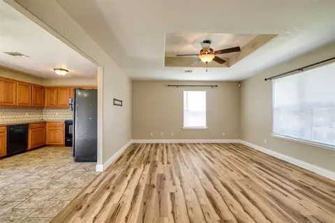 Living - 216 SW 4th St, Checotah, OK 74426 photo 2 of 8