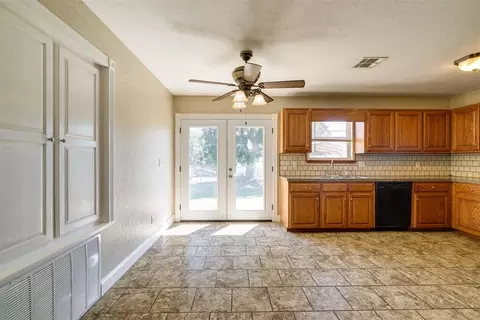 Other - 216 SW 4th St, Checotah, OK 74426 photo 1 of 10