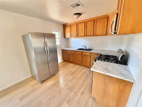 Kitchen - 1329 E Spruce St, Altus, OK 73521 photo 1 of 2
