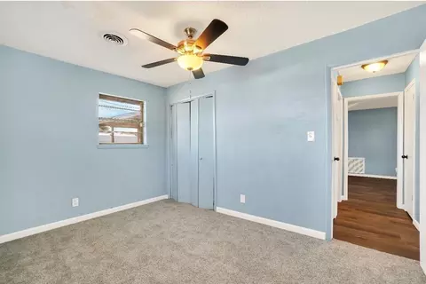 Bedroom - 932 Hazel St, Altus, OK 73521 photo 5 of 7