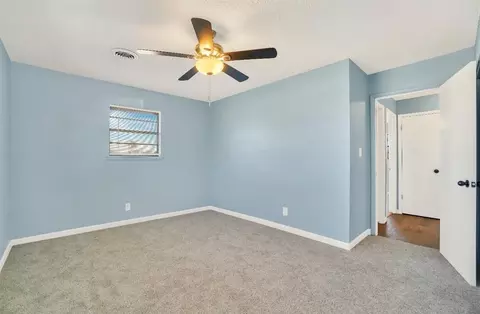 Bedroom - 932 Hazel St, Altus, OK 73521 photo 1 of 7