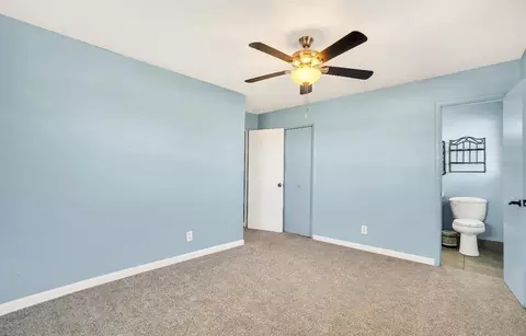 Bedroom - 932 Hazel St, Altus, OK 73521 photo 2 of 7