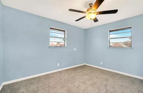 Bedroom - 932 Hazel St, Altus, OK 73521 photo 3 of 7