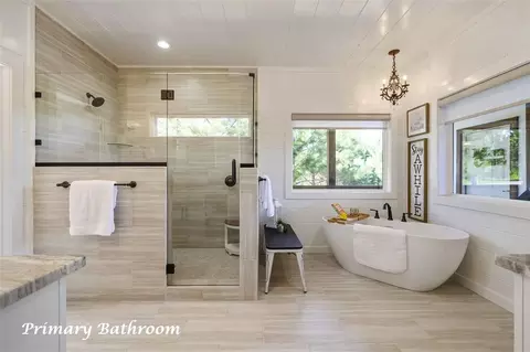 Bath - 156 Buttonwood Trl, Broken Bow, OK 74728 photo 1 of 4