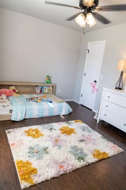 Bedroom - 4412 Applegate Dr, Moore, OK 73160 photo 3 of 4
