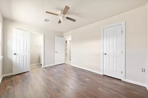 Bedroom - 1223 E Vilas Ave, Guthrie, OK 73044 photo 2 of 4
