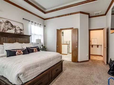 Bedroom - 329678 E 1000 Rd, Harrah, OK 73045 photo 4 of 6