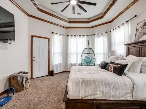Bedroom - 329678 E 1000 Rd, Harrah, OK 73045 photo 2 of 6