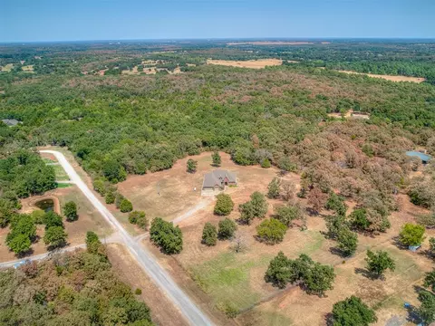 View/Area - 329678 E 1000 Rd, Harrah, OK 73045 photo 3 of 5