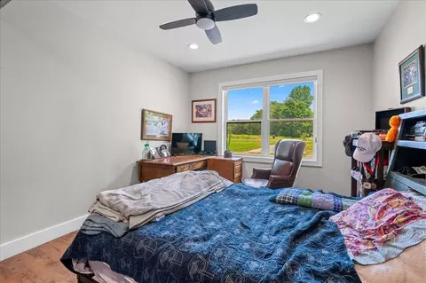 Bedroom - 649 Clouse Rd, Broken Bow, OK 74728 photo 8 of 9
