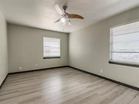 4205 NW 11th St, Oklahoma City, OK 73107