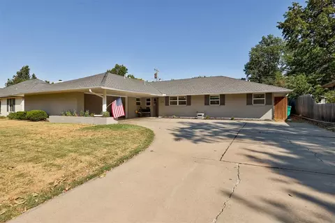 2713 NW 55th Ter, Oklahoma City, OK 73112
