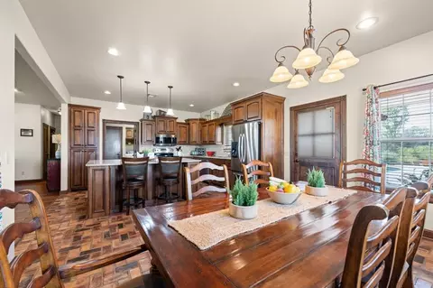 Dining - 7450 E Triplett Rd, Guthrie, OK 73044 photo 1 of 2