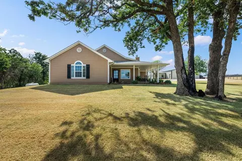 Exterior - 7450 E Triplett Rd, Guthrie, OK 73044 photo 3 of 9