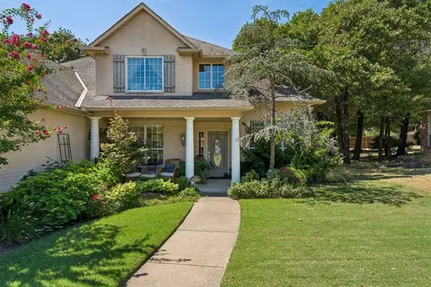 Exterior - 3517 River Downs Dr, Edmond, OK 73034 photo 2 of 10