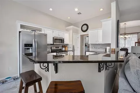 Kitchen - 2917 Glasgow Dr, Norman, OK 73072 photo 1 of 3