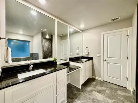 Bath - 5401 Riverrun Ct, Arcadia, OK 73007 photo 4 of 8