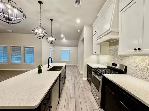 Kitchen - 5401 Riverrun Ct, Arcadia, OK 73007 photo 3 of 8
